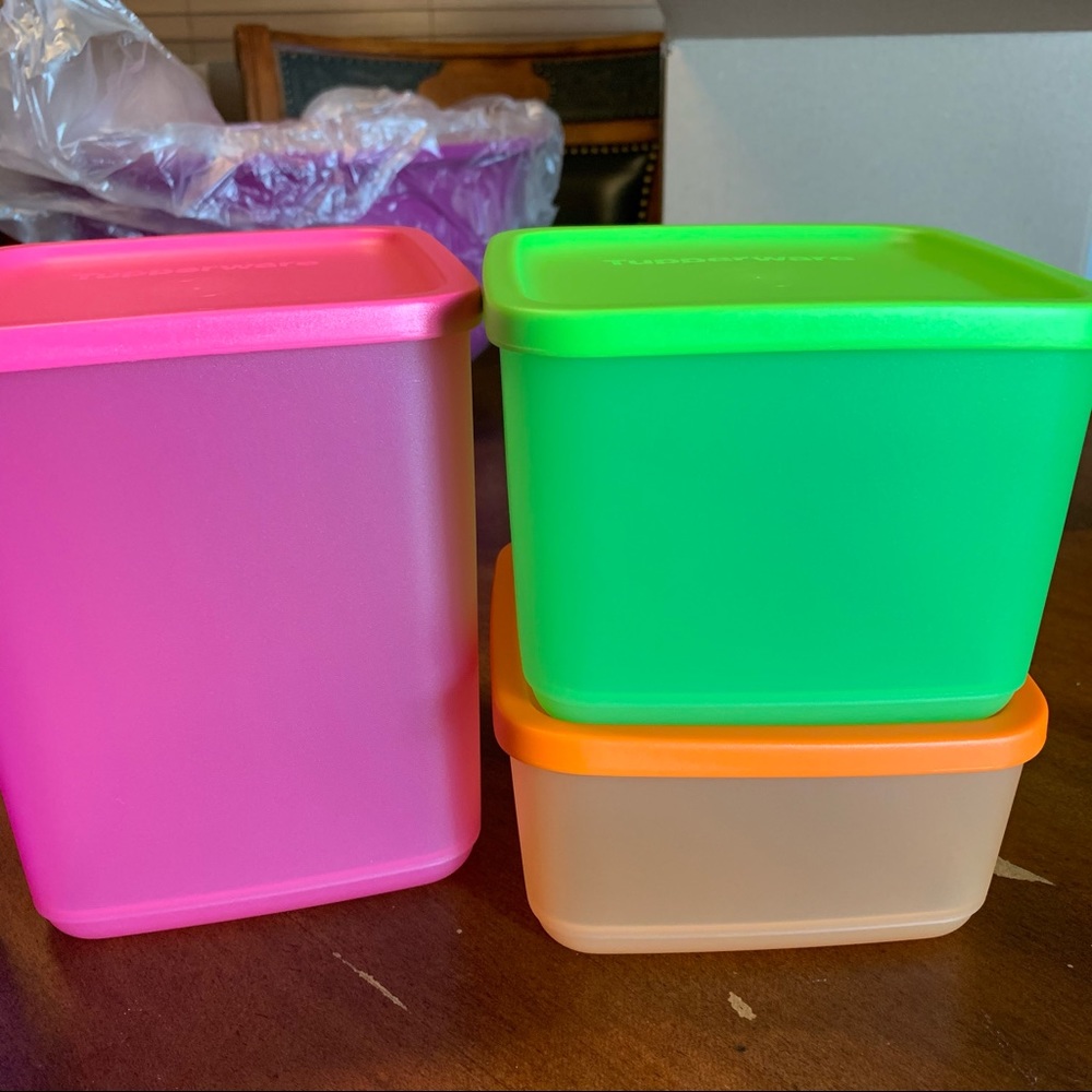 Tupperware Fridge Storage Container Set - Picture 4 of 9